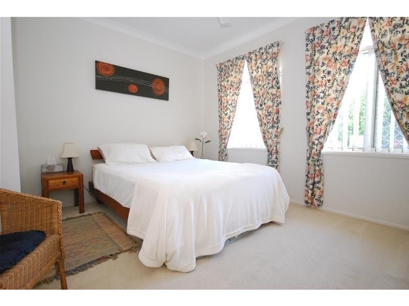 1 Sunburst Court, Mountain Creek QLD 4557