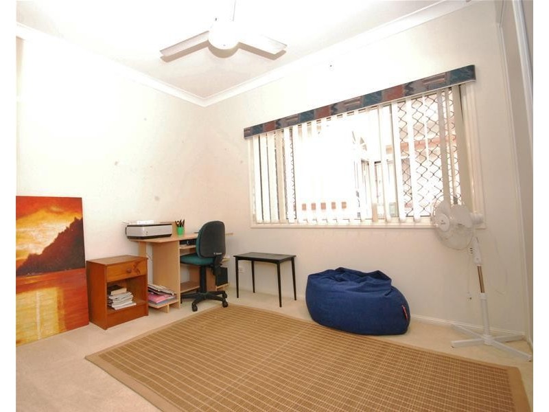 1 Sunburst Court, Mountain Creek QLD 4557