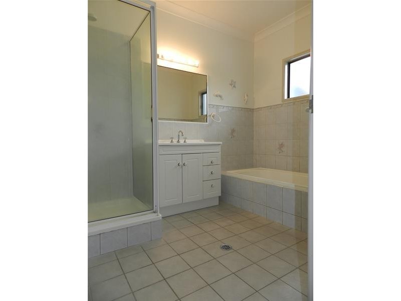 3 Inlet Court, Campwin Beach QLD 4737