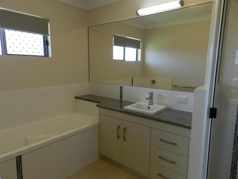 3 Credlin Court, Sarina QLD 4737