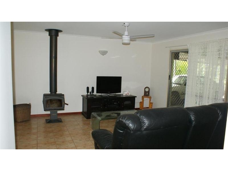 83035 Bruce Highway, Clairview QLD 4741