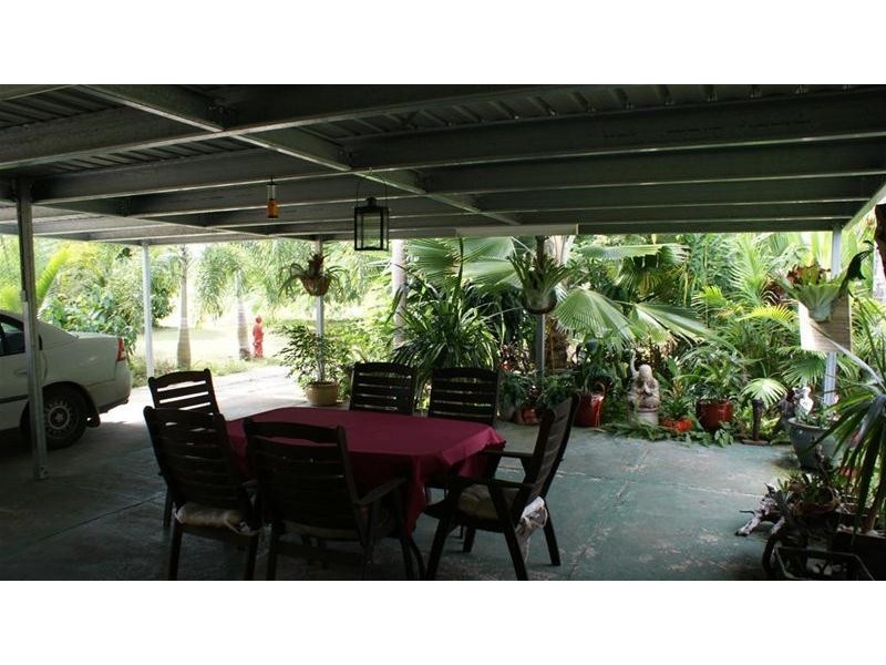 83035 Bruce Highway, Clairview QLD 4741