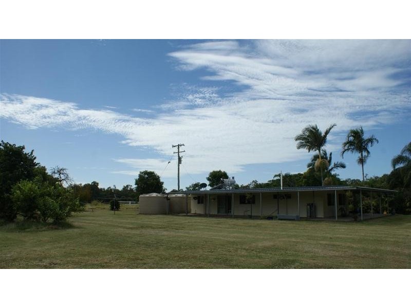 83035 Bruce Highway, Clairview QLD 4741