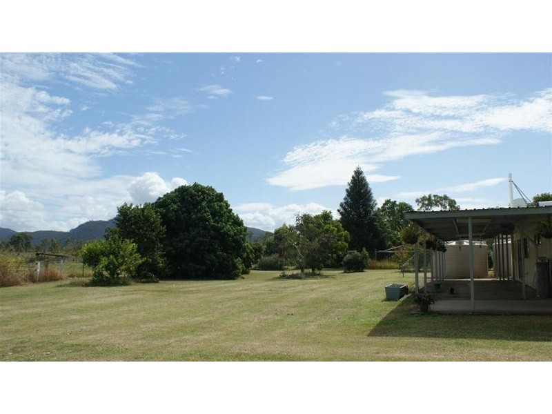 83035 Bruce Highway, Clairview QLD 4741