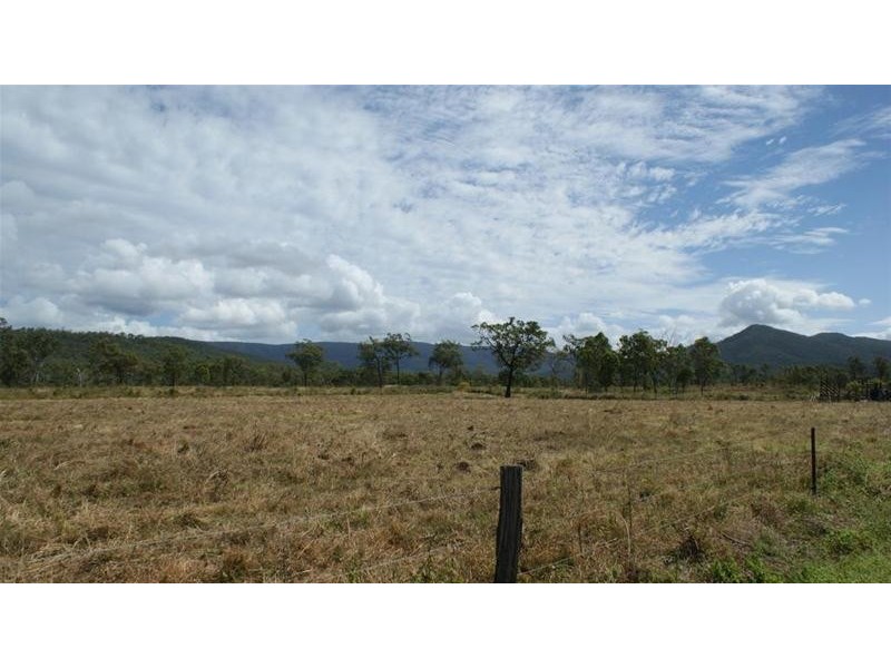 83035 Bruce Highway, Clairview QLD 4741