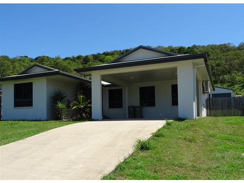 80 West Street, Sarina QLD 4737