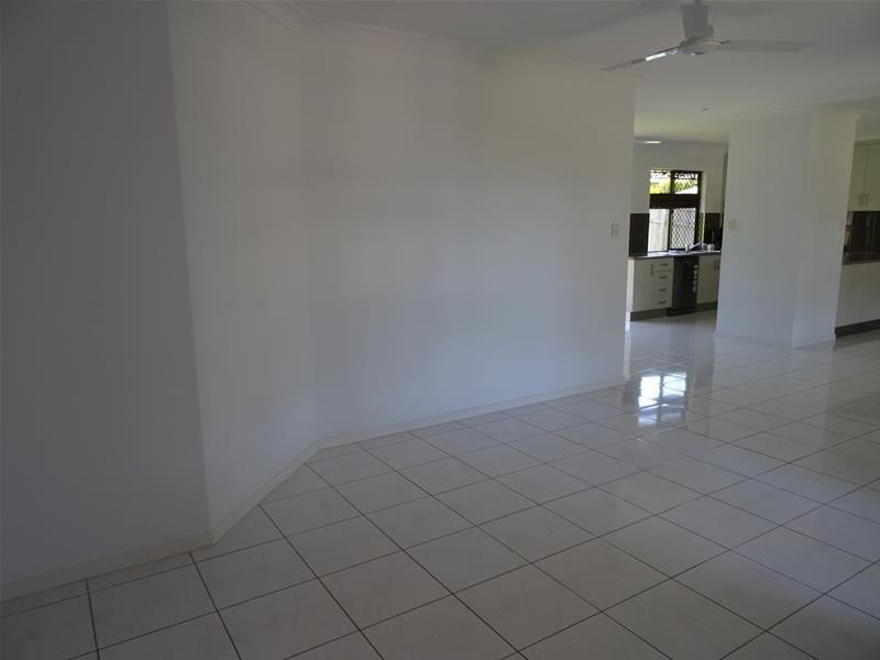 80 West Street, Sarina QLD 4737