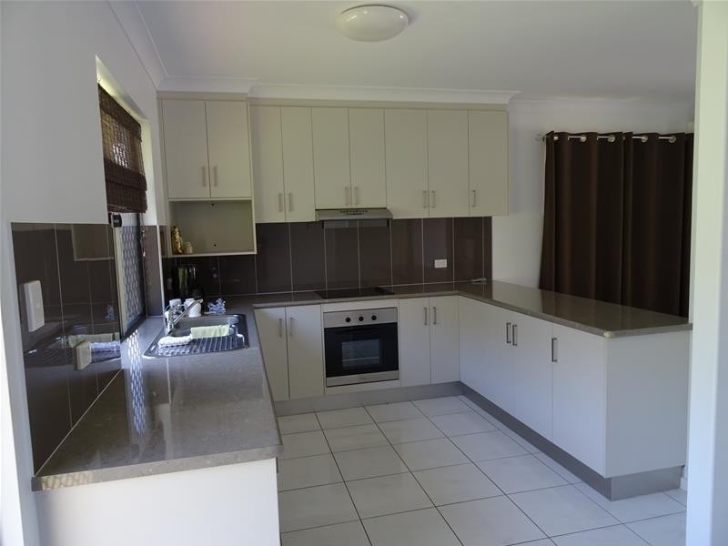 80 West Street, Sarina QLD 4737