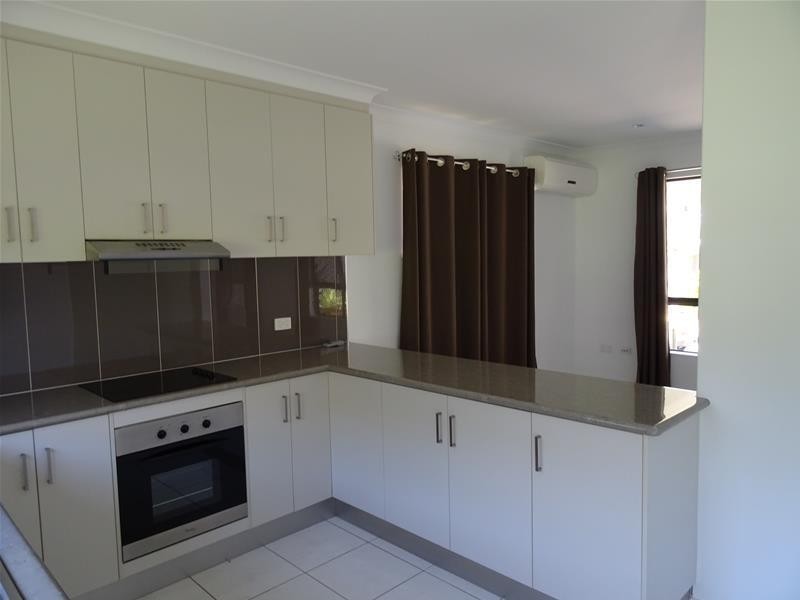 80 West Street, Sarina QLD 4737