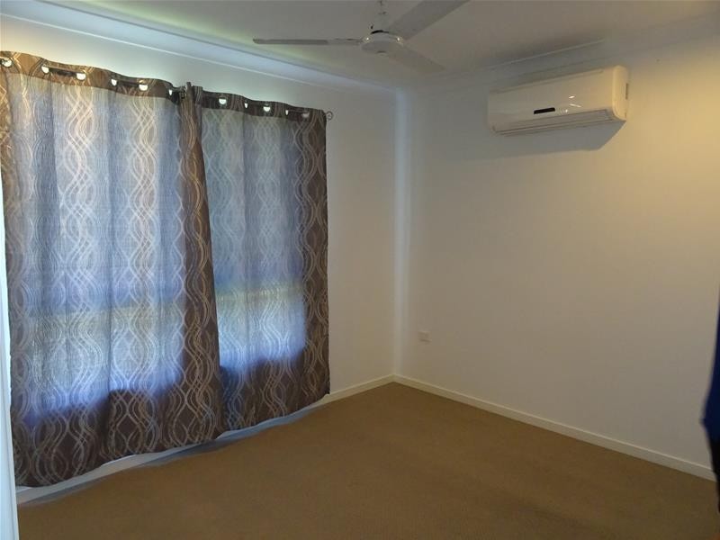 80 West Street, Sarina QLD 4737