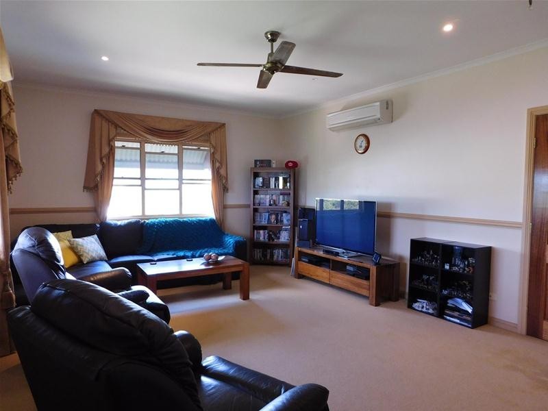 48 Anzac Street, Sarina QLD 4737