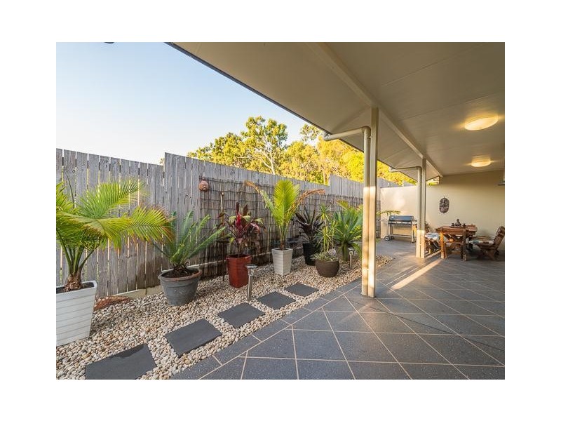 5/8 Admiral Drive, Dolphin Heads QLD 4740