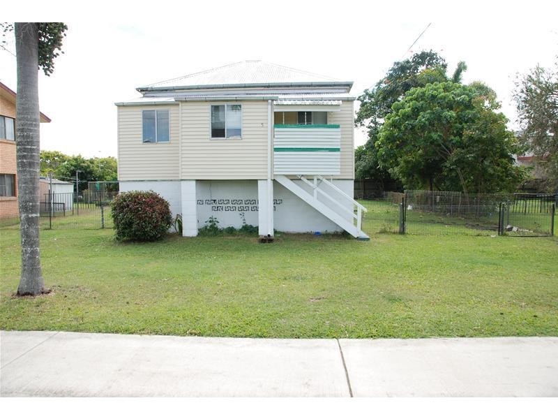 5 Brewers Road, Sarina QLD 4737