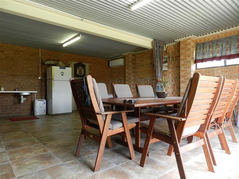 386 West Plane Creek Road, Sarina QLD 4737