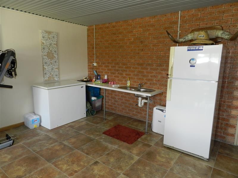 386 West Plane Creek Road, Sarina QLD 4737