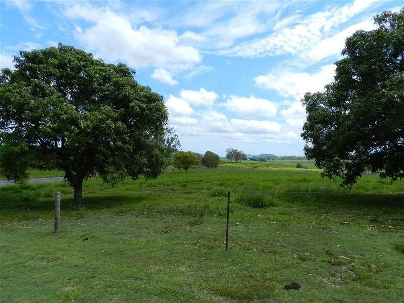 386 West Plane Creek Road, Sarina QLD 4737