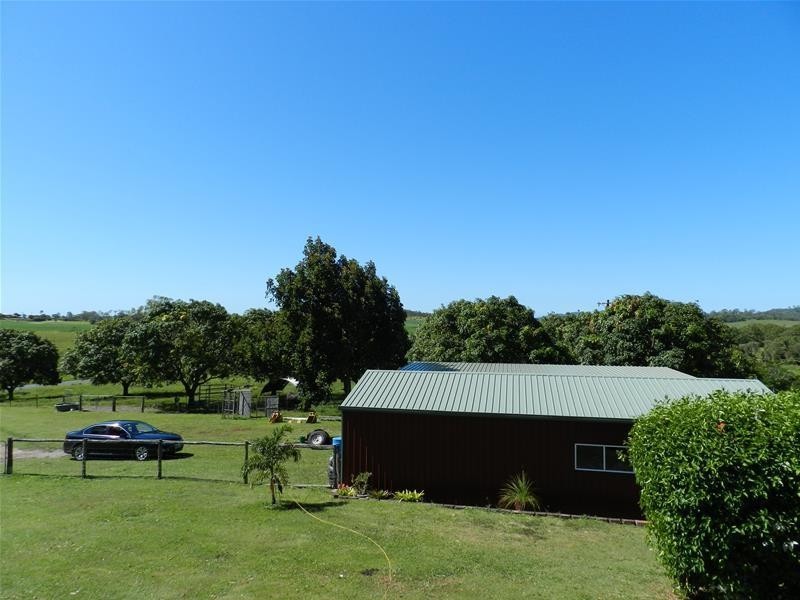 386 West Plane Creek Road, Sarina QLD 4737