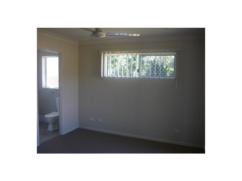 9 Leonie Court, Armstrong Beach QLD 4737