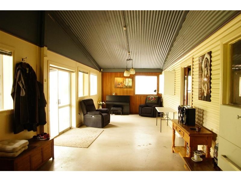 47 Muggleton Street, Sarina QLD 4737