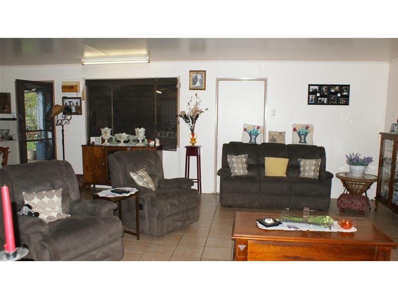 149 Smart Road, Koumala QLD 4738