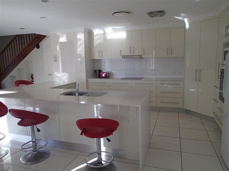 42 Rasmussen Avenue, Salonika Beach QLD 4740