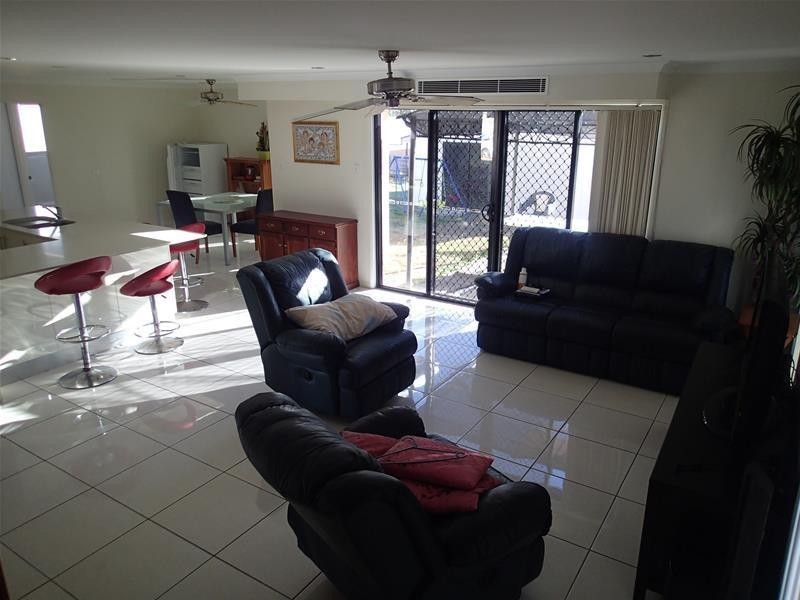 42 Rasmussen Avenue, Salonika Beach QLD 4740