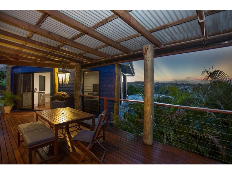 9 Sunrise Place, Blacks Beach QLD 4740