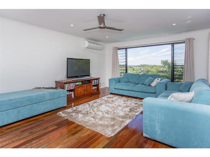 9 Sunrise Place, Blacks Beach QLD 4740