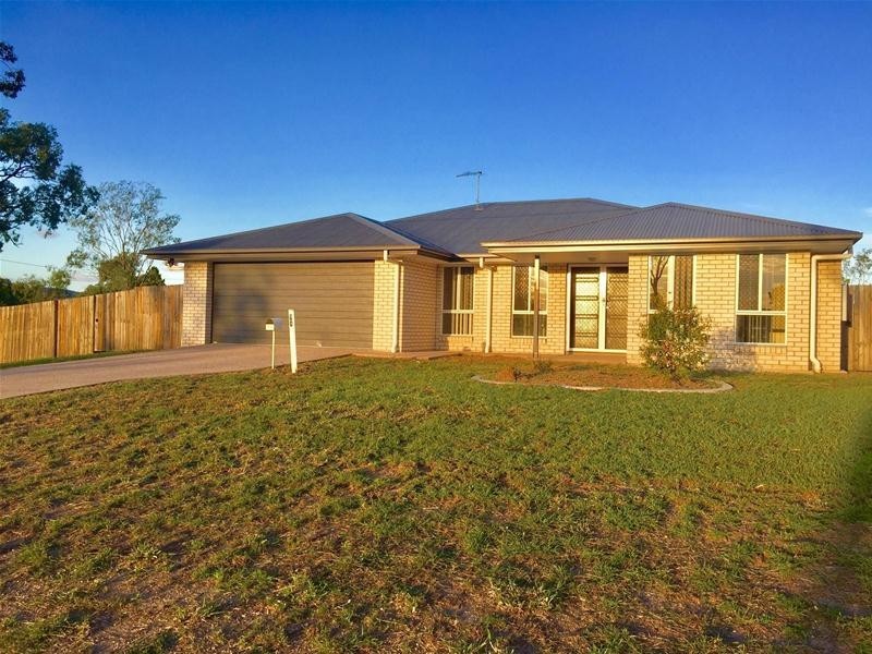 71 St Lawrence Street, Nebo QLD 4742