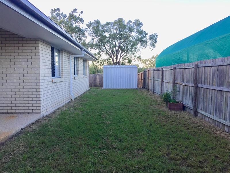 71 St Lawrence Street, Nebo QLD 4742
