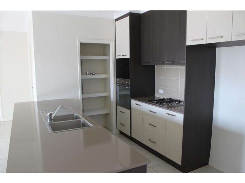 30 Morris Street, Campwin Beach QLD 4737