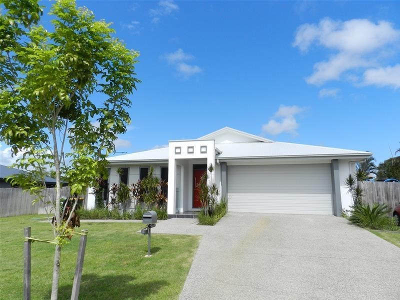 24 Pacific Avenue, Sarina QLD 4737