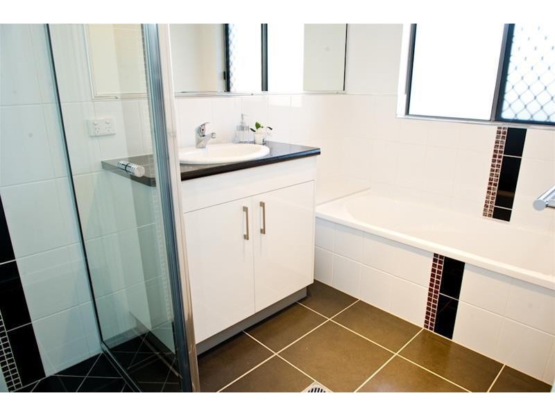 24 Pacific Avenue, Sarina QLD 4737