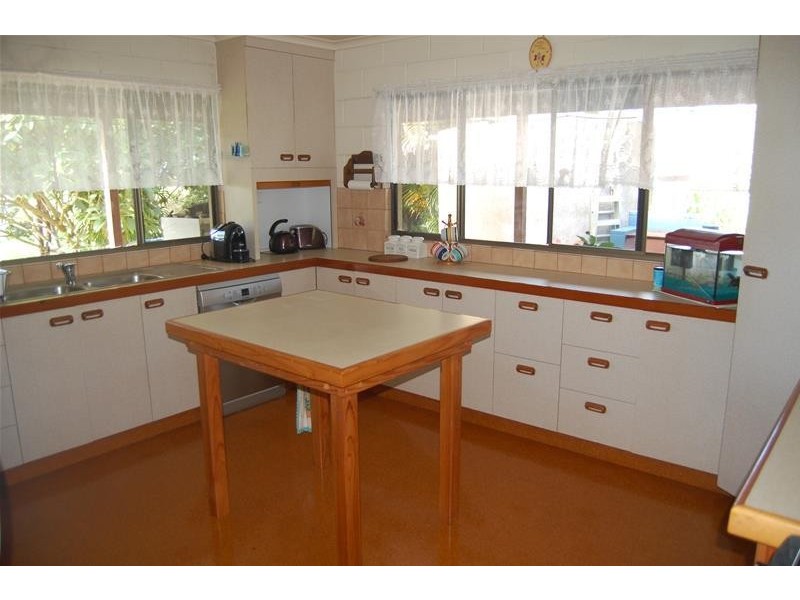 100 Droughtmaster Drive, Hay Point QLD 4740