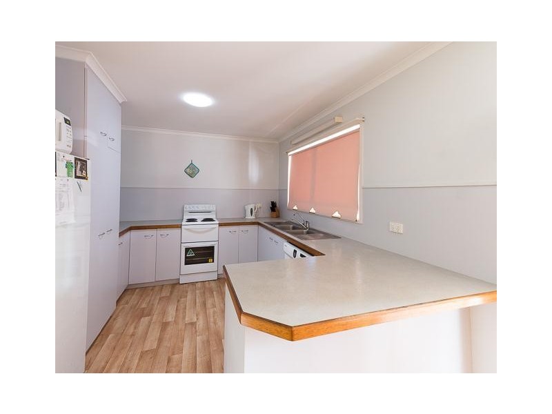 6 Scott Street, Bucasia QLD 4750