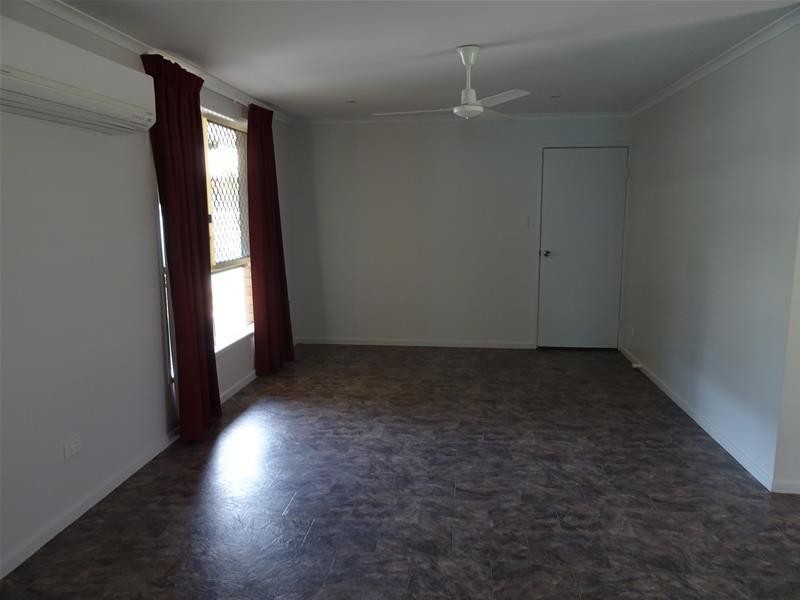 35 Cemetery Road, Sarina QLD 4737