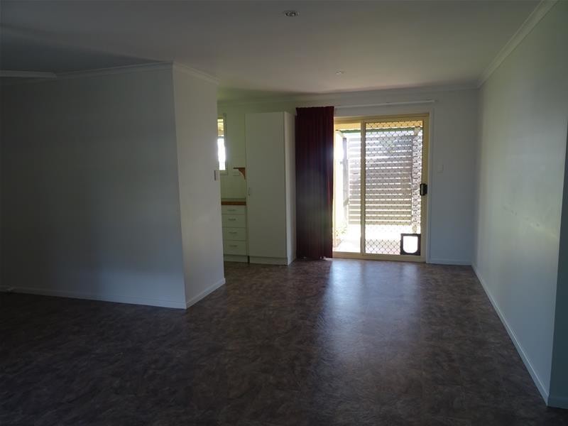 35 Cemetery Road, Sarina QLD 4737