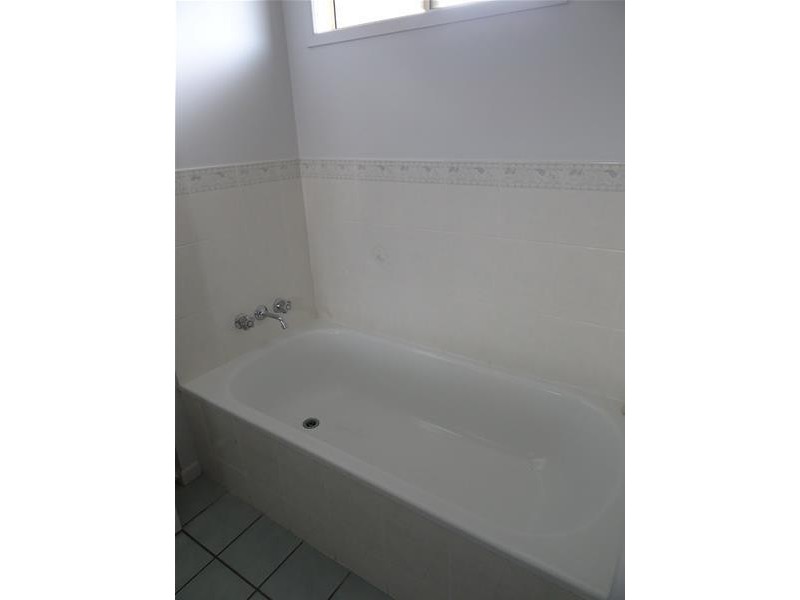 35 Cemetery Road, Sarina QLD 4737