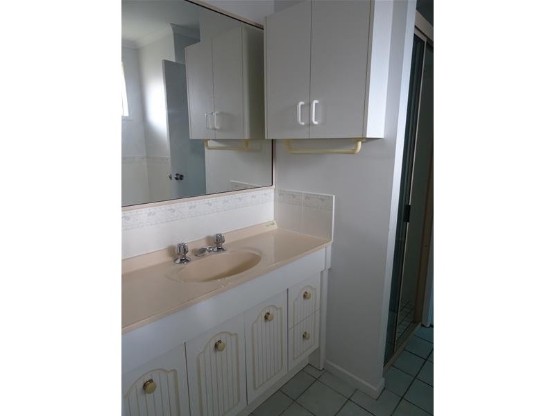 35 Cemetery Road, Sarina QLD 4737