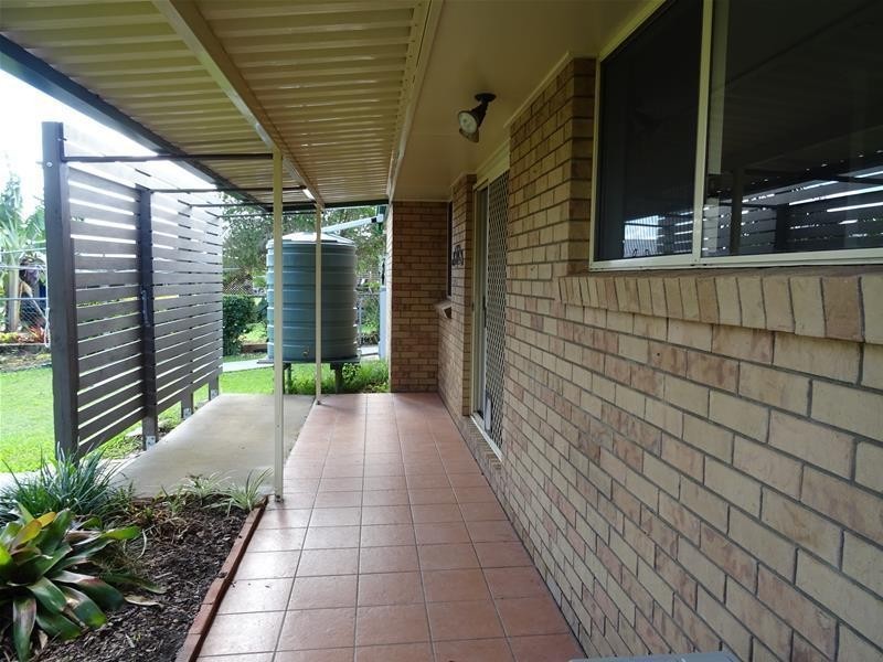 35 Cemetery Road, Sarina QLD 4737