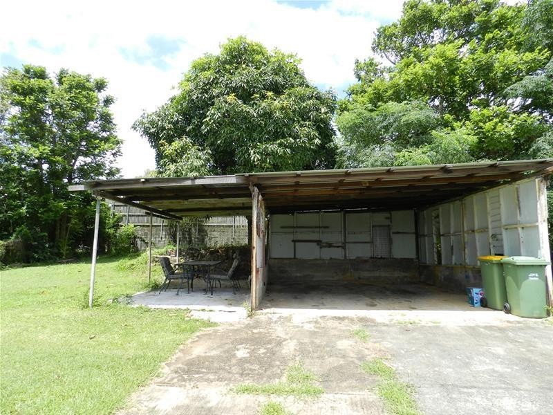 13 Langdon Street, Sarina QLD 4737