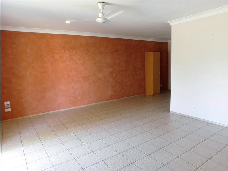 5 Innes Street, Sarina QLD 4737