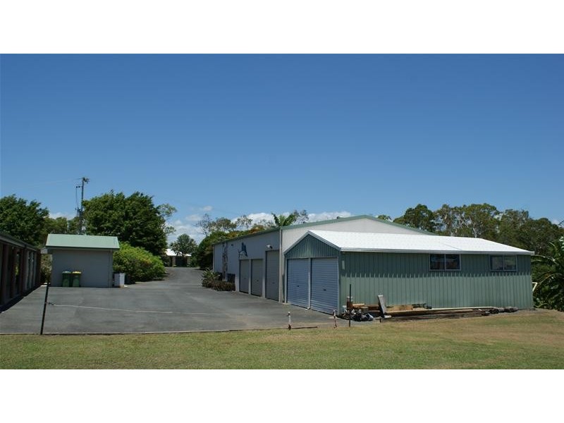 16 Ocean View Crescent, Freshwater Point QLD 4737