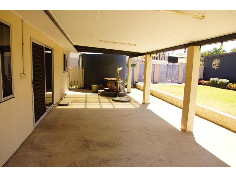 65 Cooper Avenue, Campwin Beach QLD 4737