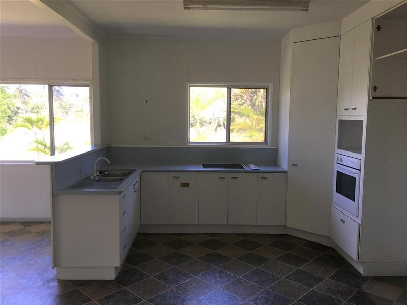 128 Edmunds Avenue, Hay Point QLD 4740