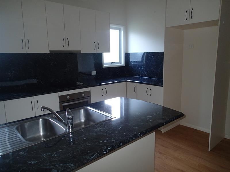 33 Jackson Street, Sarina QLD 4737