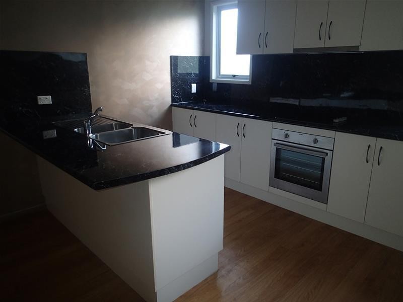 33 Jackson Street, Sarina QLD 4737