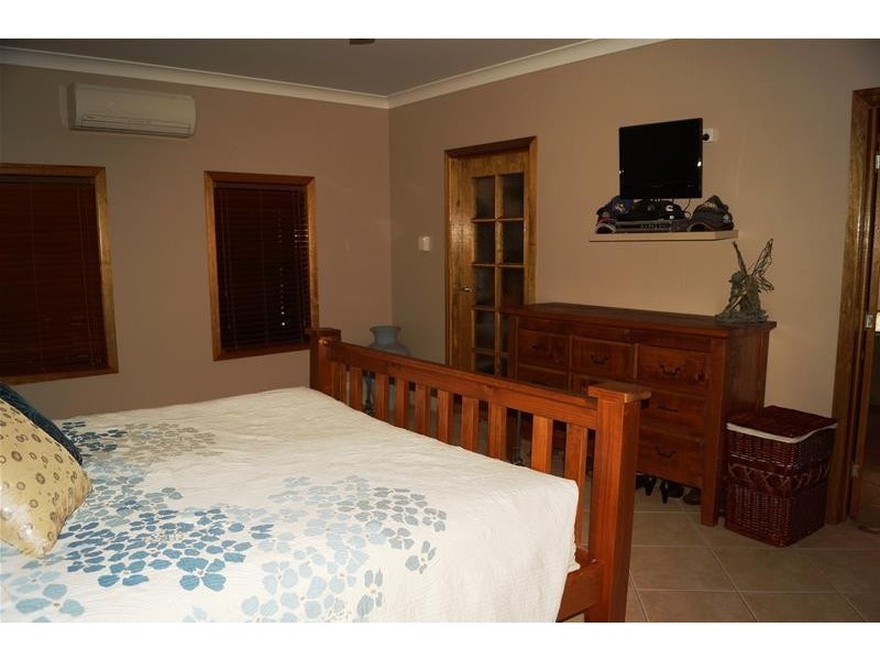 73 Johnson Road, Koumala QLD 4738