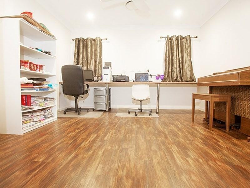 6 Oakview Street, Richmond QLD 4740