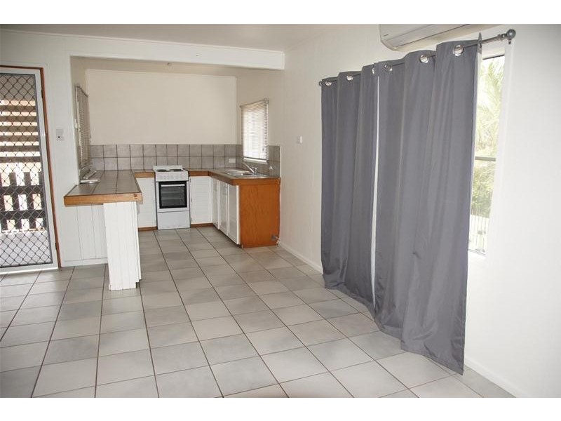 79 Zelma Street, Grasstree Beach QLD 4740